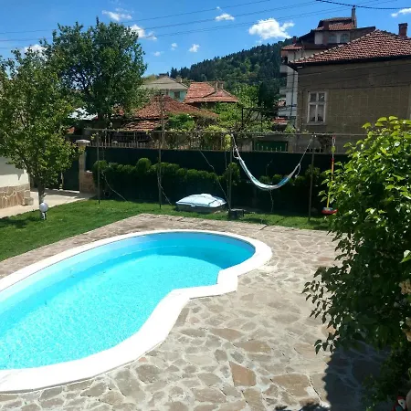 с минерална вода 