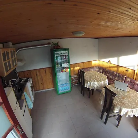 с минерална вода 