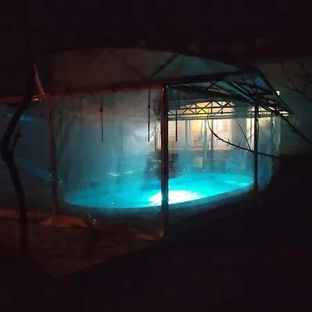 с минерална вода 